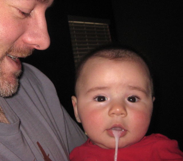 Acid reflux baby spit up vs vomit
